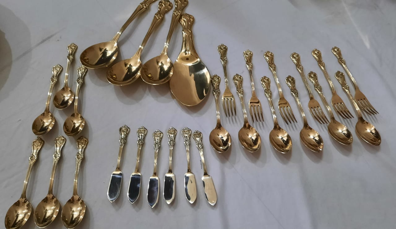 cutlery ever in BRASS Glossy and shiny - Image 2