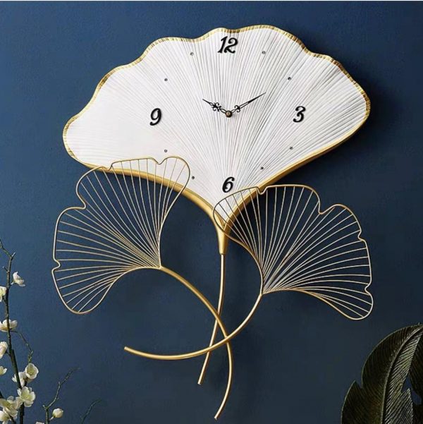 Three Leaf Wall Clock