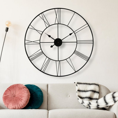 Black Roman Number Wall Clock
