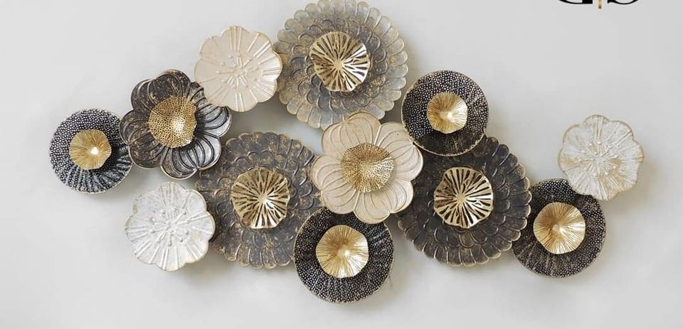 Antique Way Flower Wall Decor