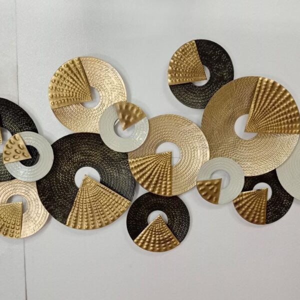 Gold Black Wall Decor with Wrinkles