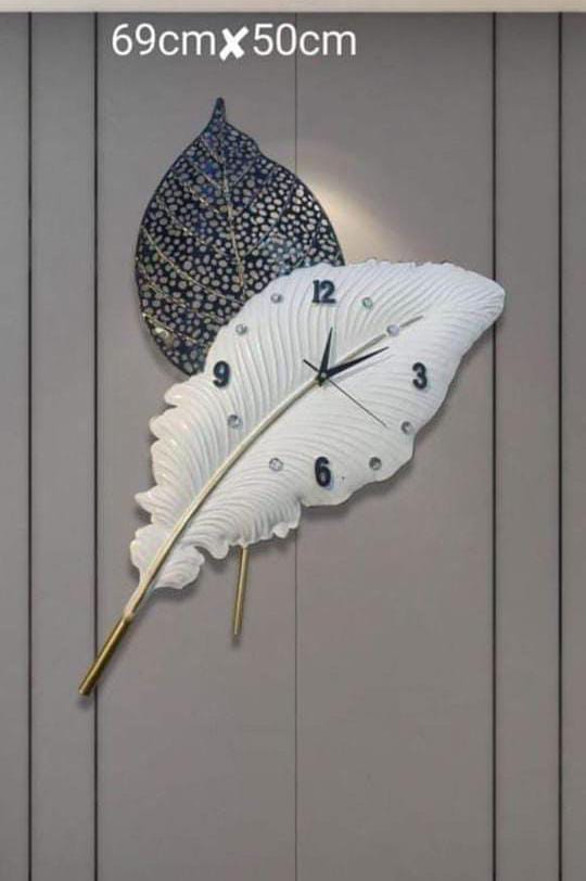 Leaf Wall Clock Tilted