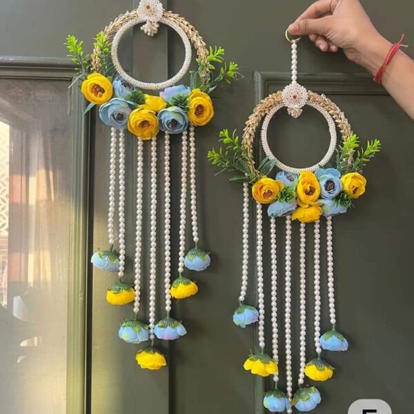Floral Pair of Hangings MOQ: 2 Pairs Colours can be customized Good for home entrances or any functions. Wholesale and bulk also available