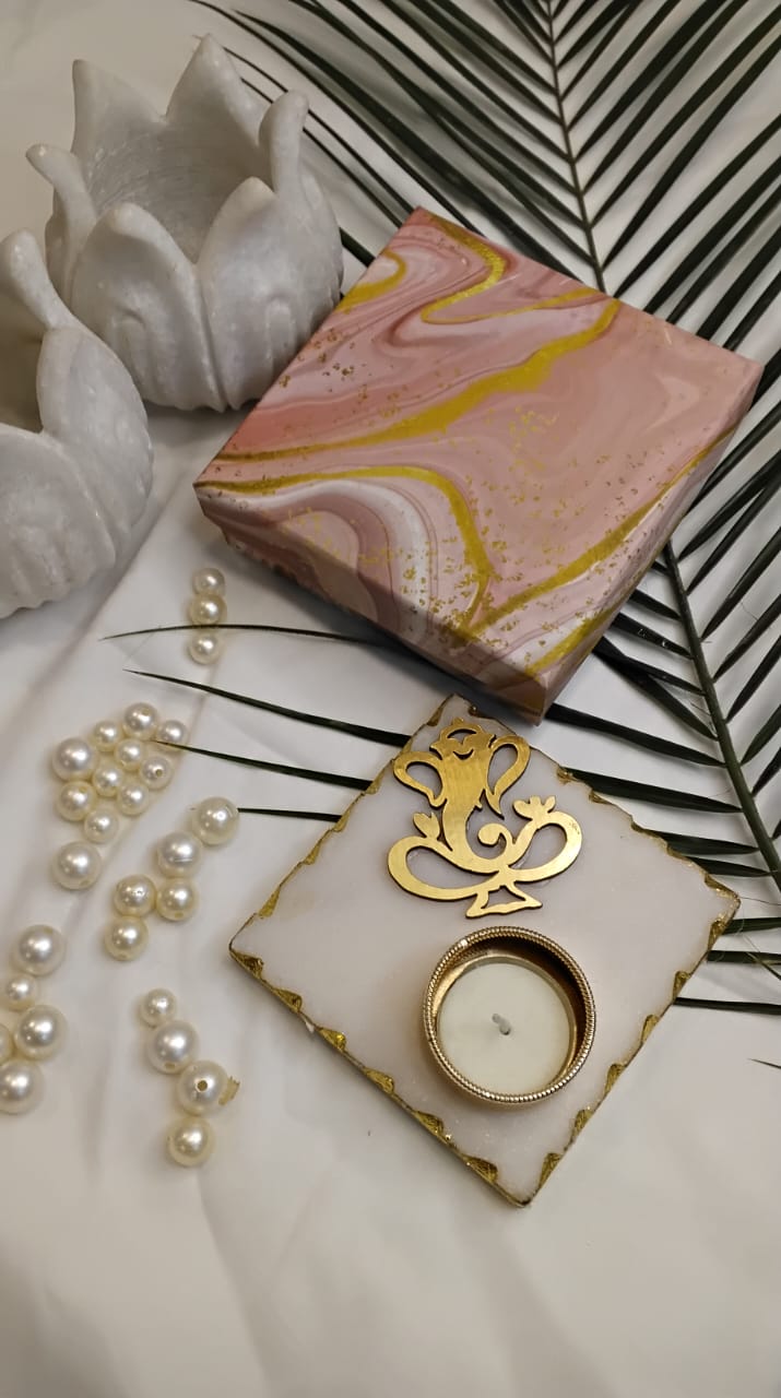 The Marble Tealight Set for Gifting - Image 3