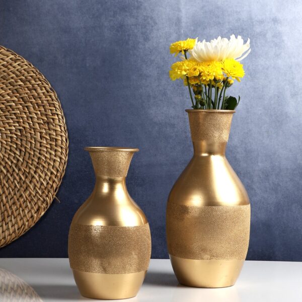 Embossed Flower Pot Set of 2