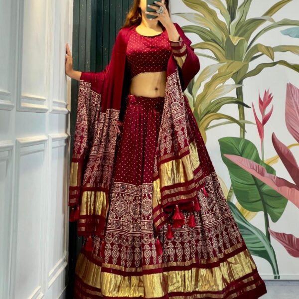 Ravishing gaji silk lehenga