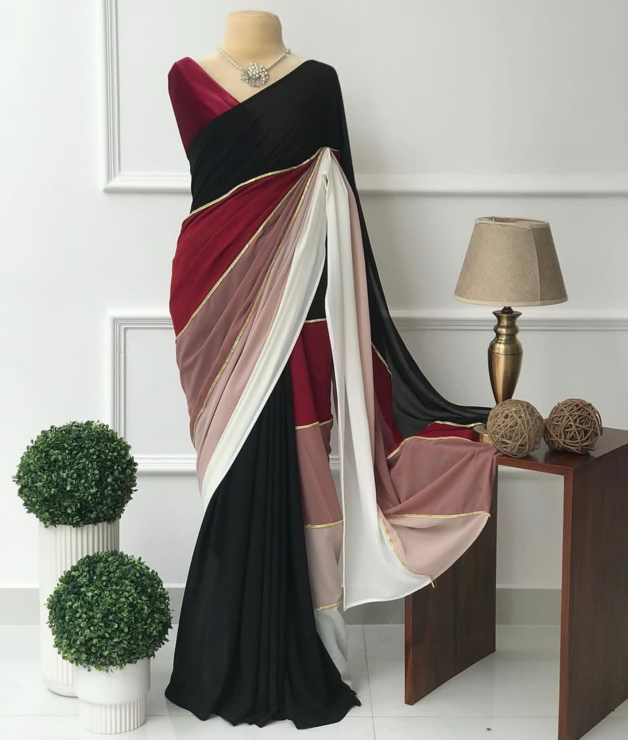 Smooth Georgette Saree with digital print - Image 3