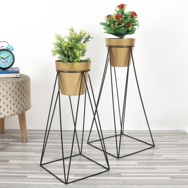 Gold & Black Pot With Wide Stand