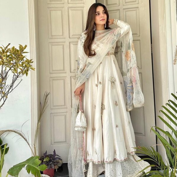 Chinon Embroidery Gown Set