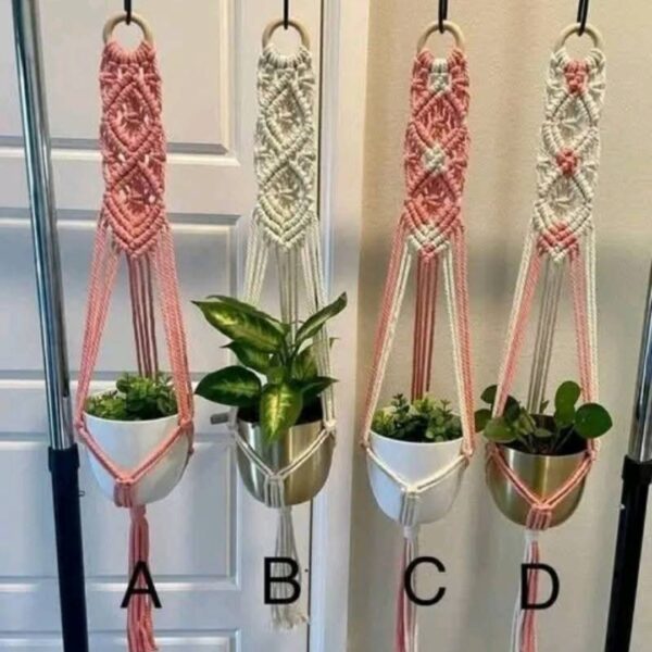 Macrame wall hanger