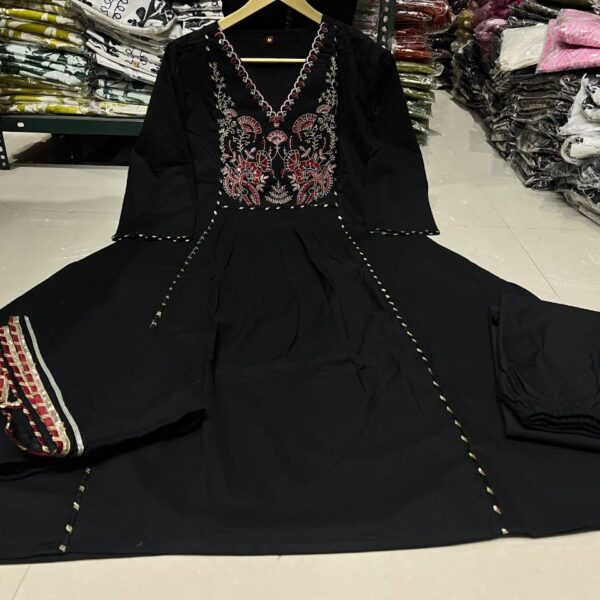 Natra Cut Kurta and Bottom Suit Set