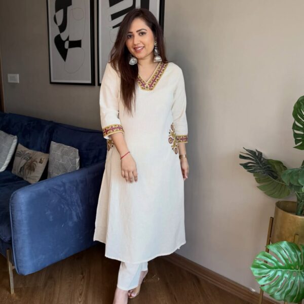 Ivory Kurta pant set Embroidery office wear kurta