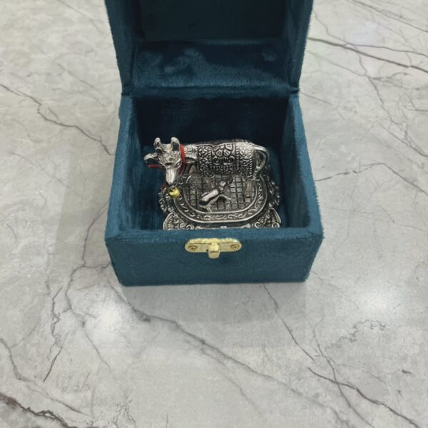 German Silver Cow Packing in Velvet