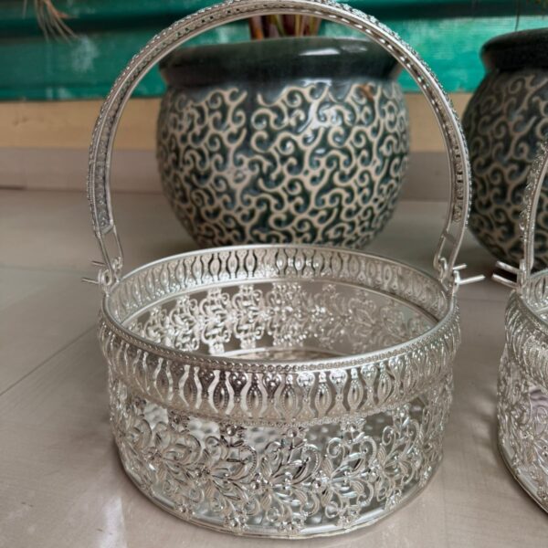 Round basket with beautiful jhali work tray
