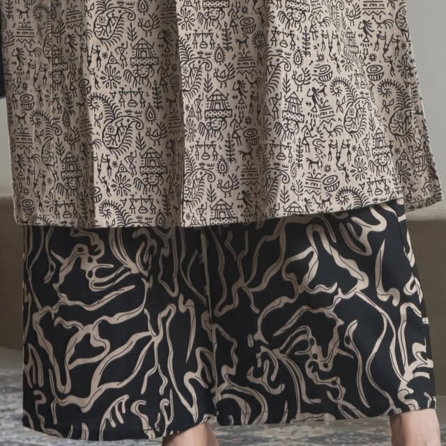 Floral Fine cotton kurti Palazzo Co-Ord Set - Image 2