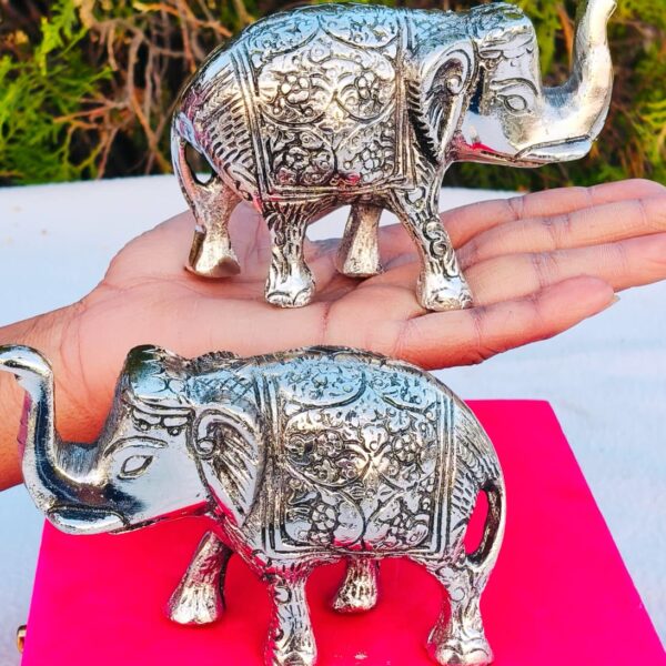 Antique German silver elephant pair with velvet box
