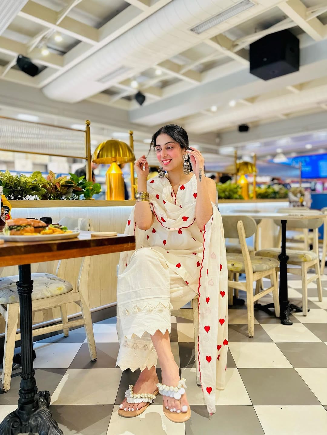 White Sleeveless Kurta with Work - Image 4