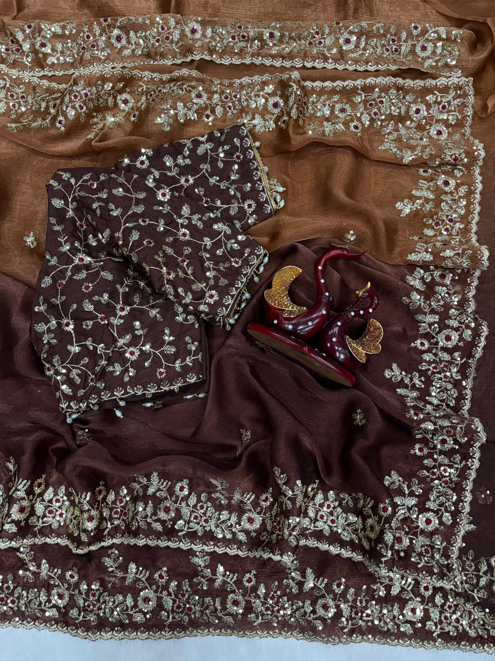 Shaded color in soft Fendy Chiffon Saree - Image 6