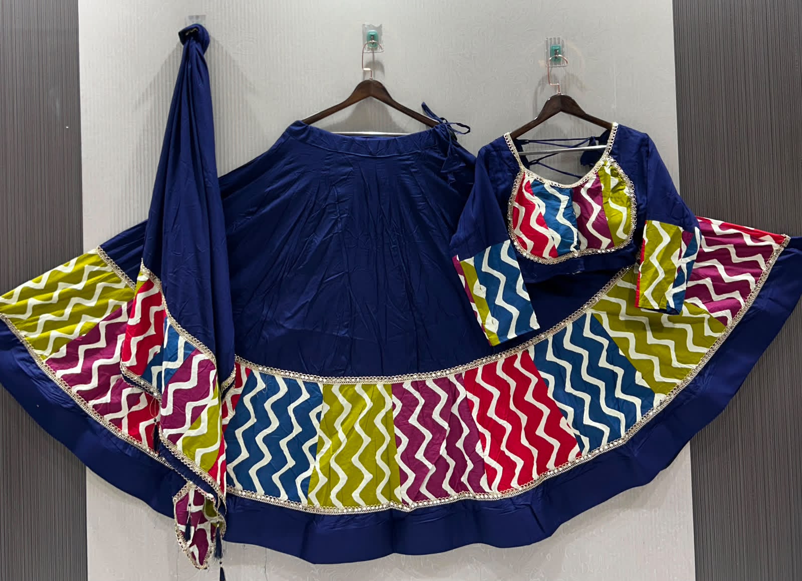Multi Lehariya Border With Sangam Rayon Chaniya Choli - Image 7