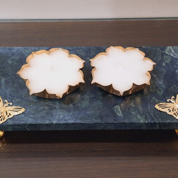 Green marble chawki with 2 aroma wax urli