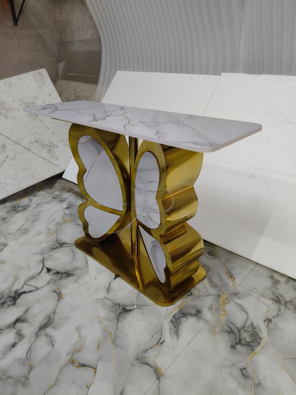Butterfly Console Table – Where Art Meets Luxury