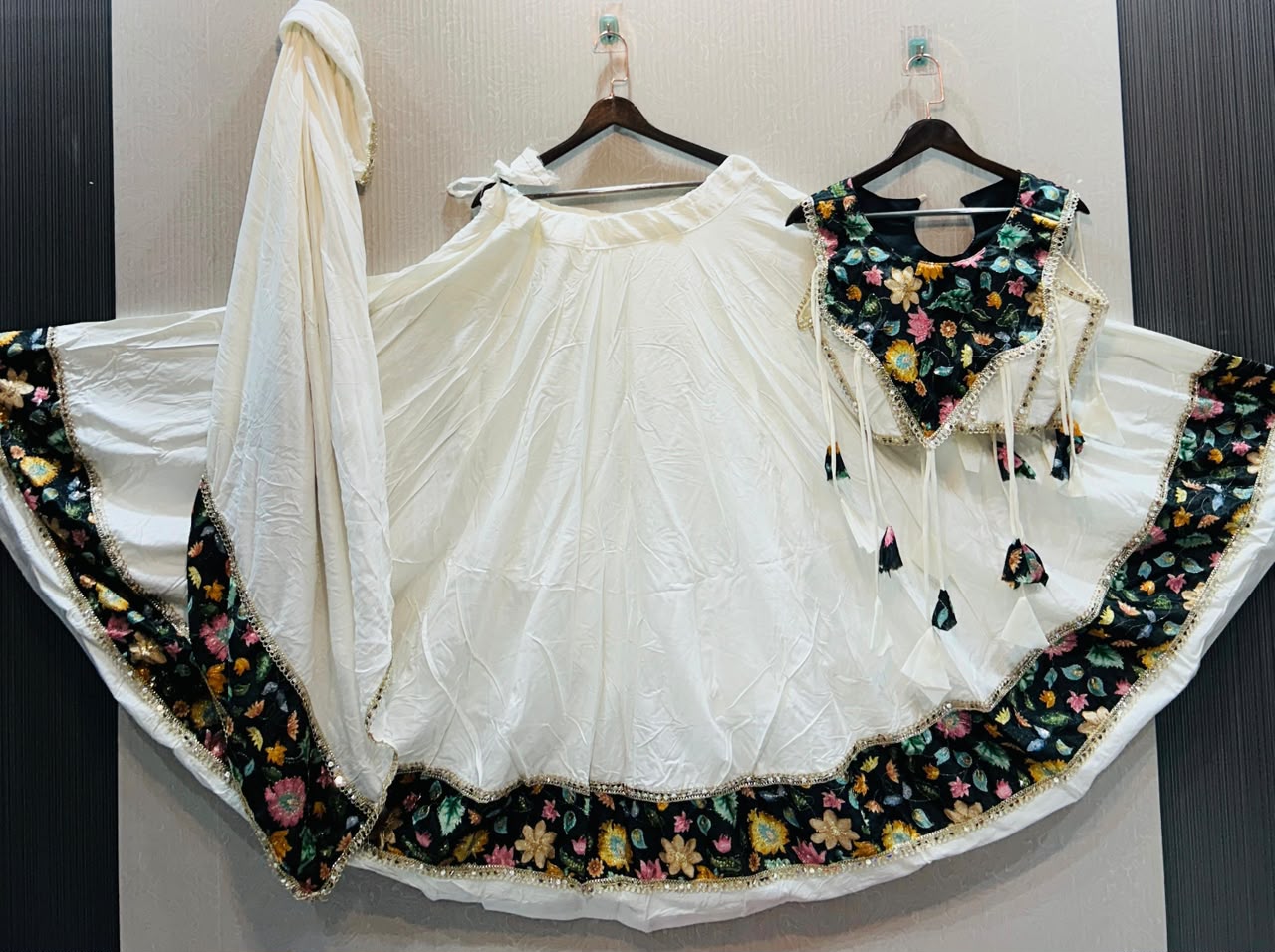 Spaghetti Fancy Double Blouse Position Designer Chaniya Choli - Image 10