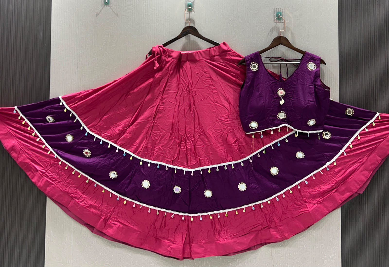 Real Mirror Lace Skirt With Designer Kodi Blouse - Image 12