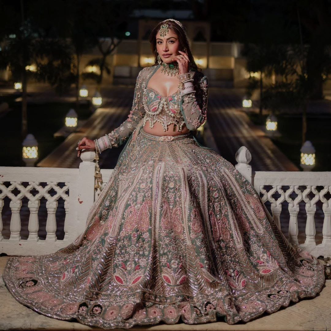 Premium Kasturi Silk Embellished With Heavy Embroidery Lehenga - Image 2