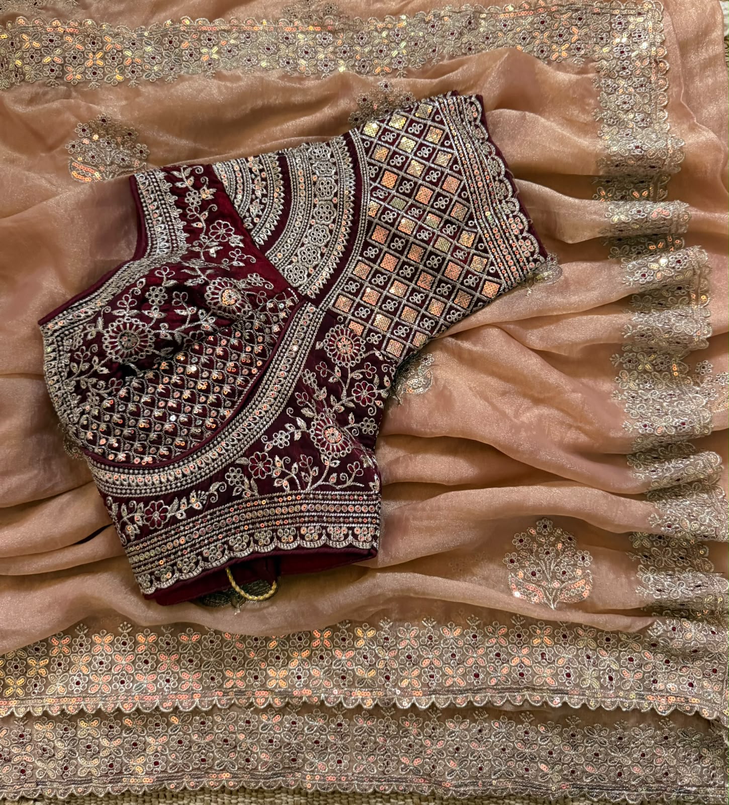 Premium moss chiffon lightweight Saree - Image 6