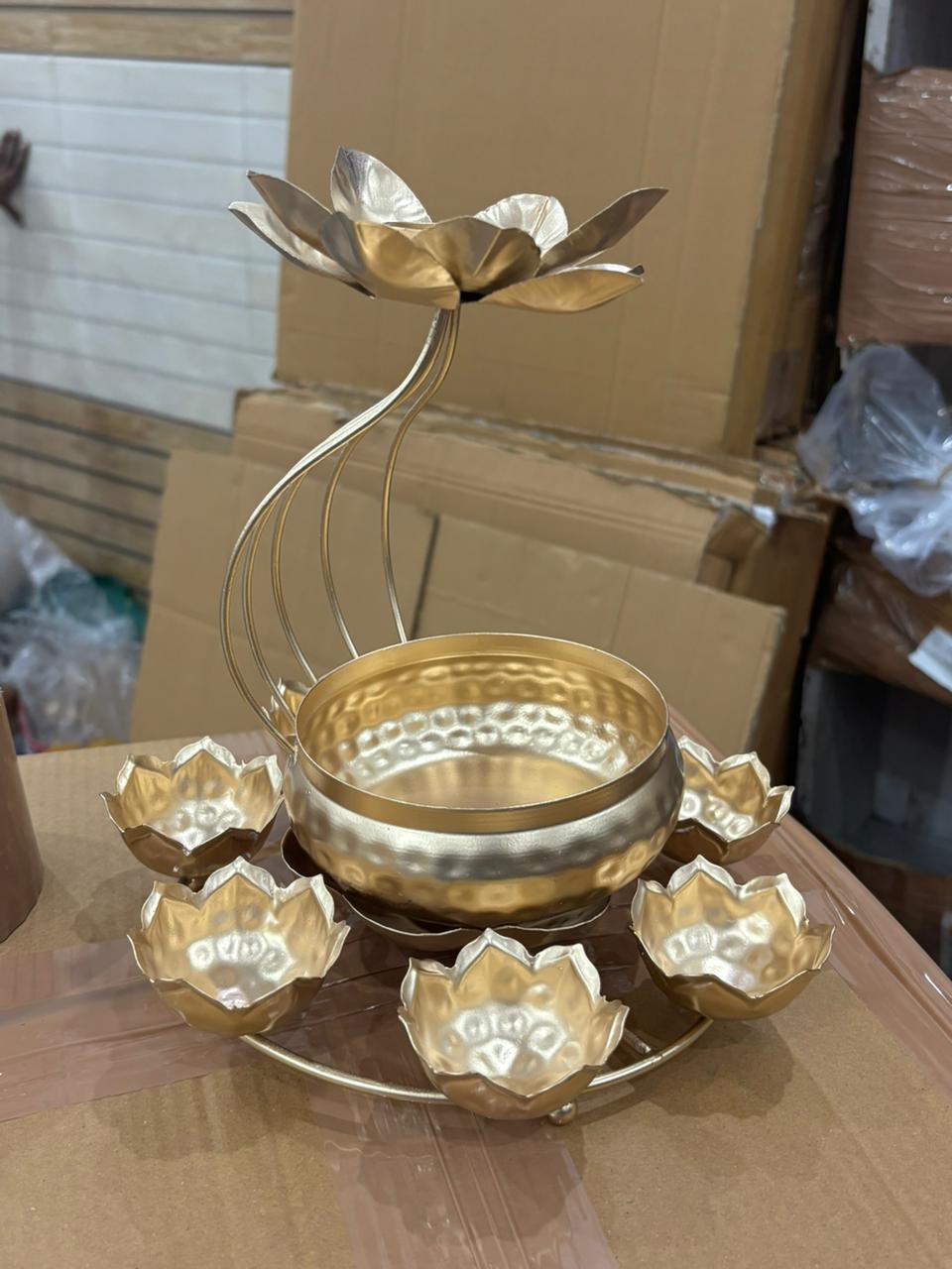 Designer Urli Set lotus-shaped tea light holders - Image 3