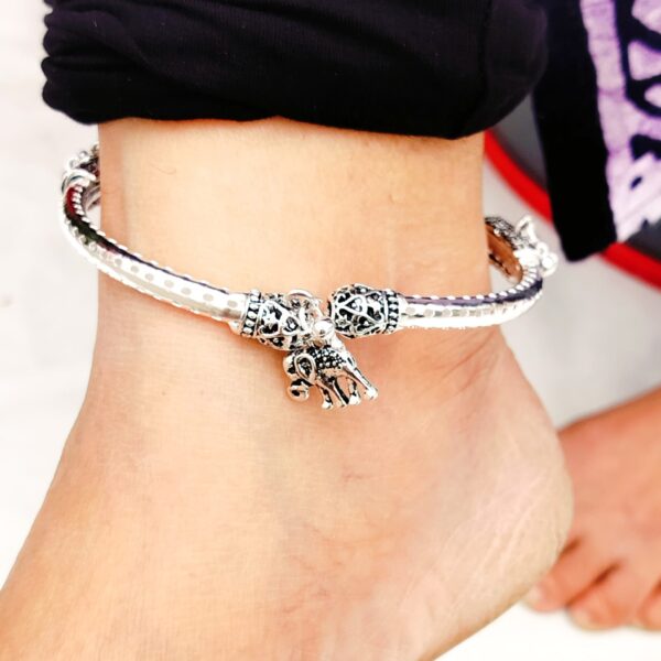 Traditional vintage look Ankle kada pair