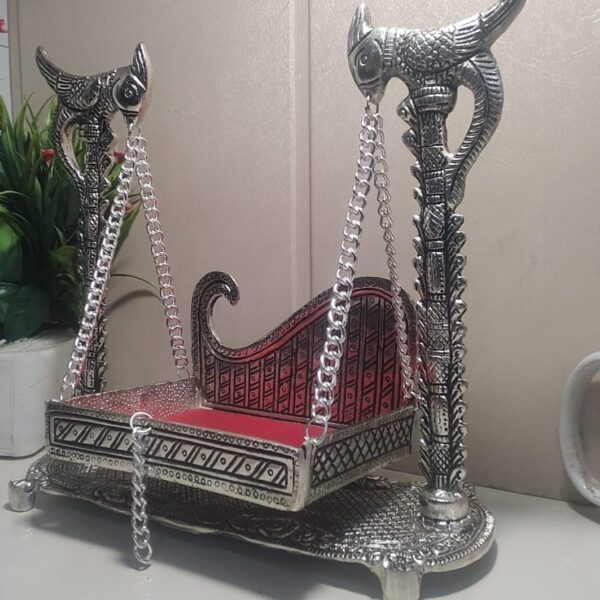 Metal antique German Silver & Brass finish done jhula