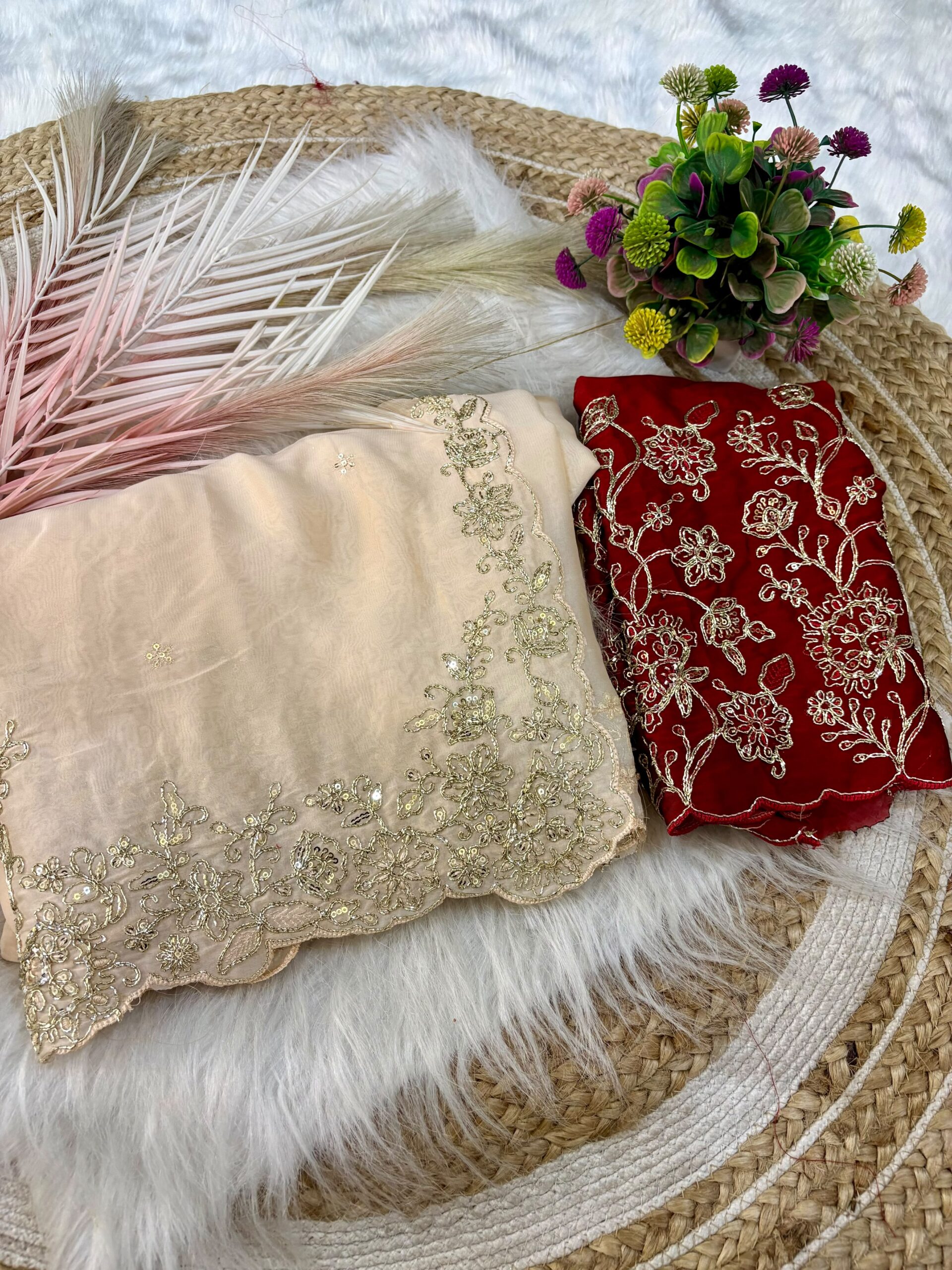 Elegant off-white silk fabric saree paired - Image 4