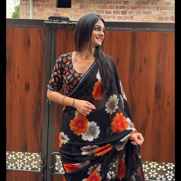 Heavy blooming Georgette saree with floral print