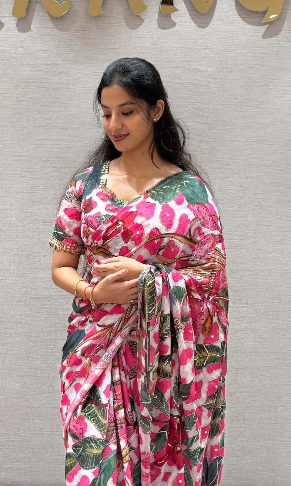 Soft Tebi Silk Saree with Mirror and Print Work