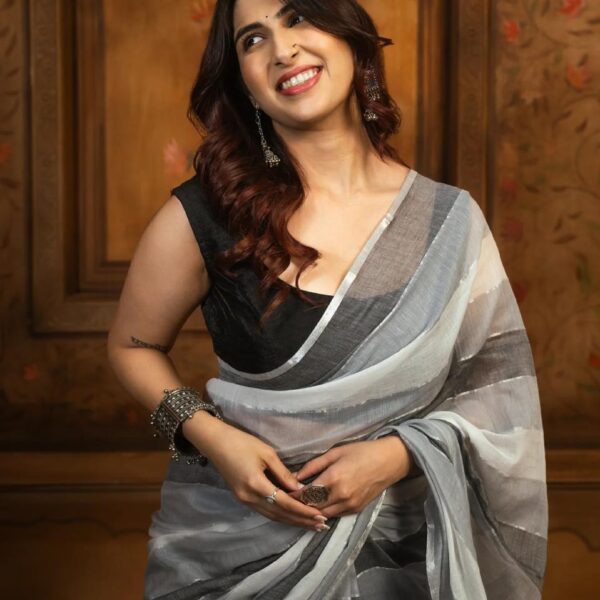 Premium Linen Cotton With Digital Printed Saree
