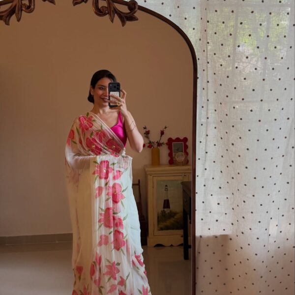 Soft Tabi saree with elegant cut dana handwork