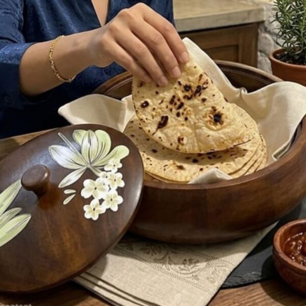 Mangowood roti box for your kitchen - handcrafted