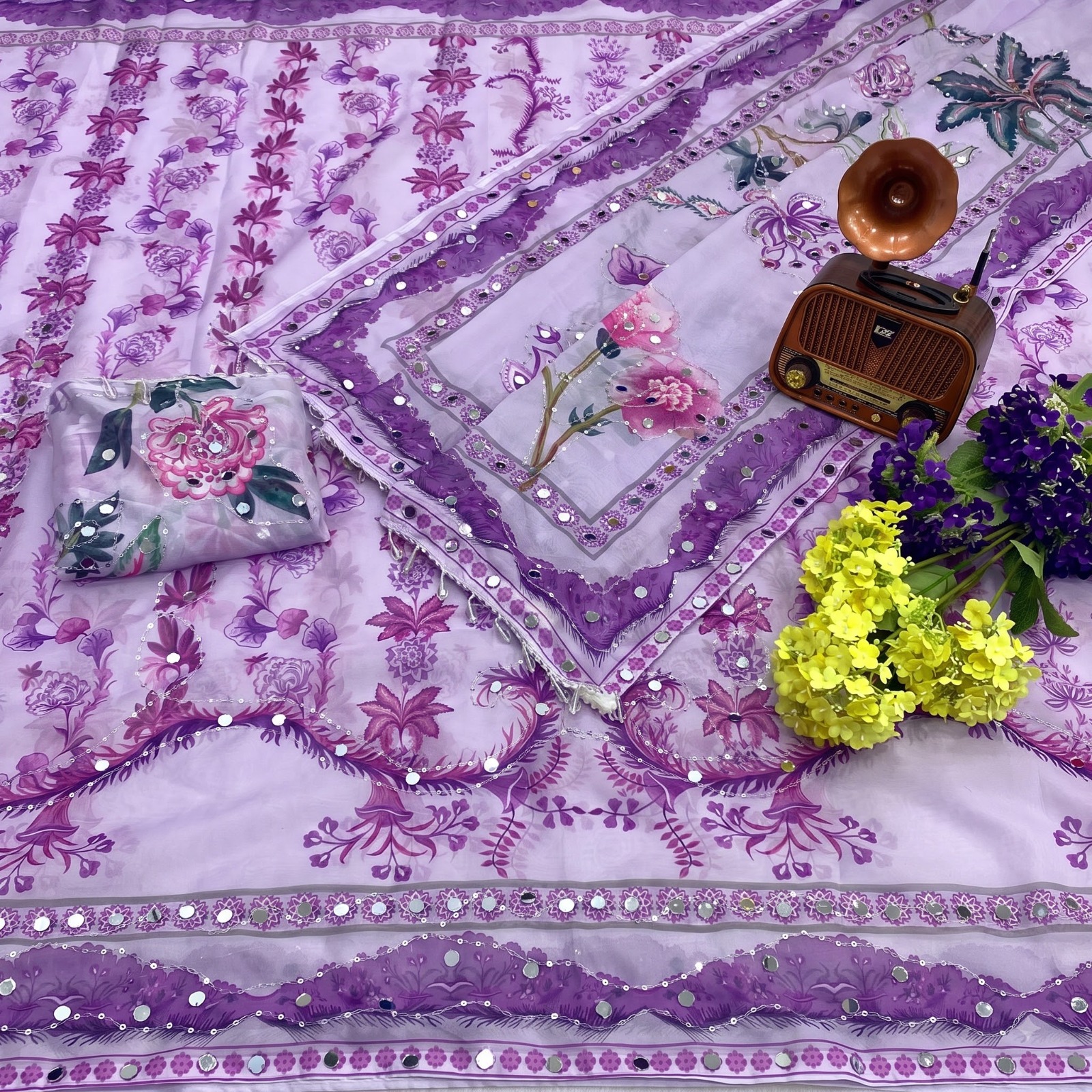 Heavy soft Tabby silk saree featuring digital print - Image 3
