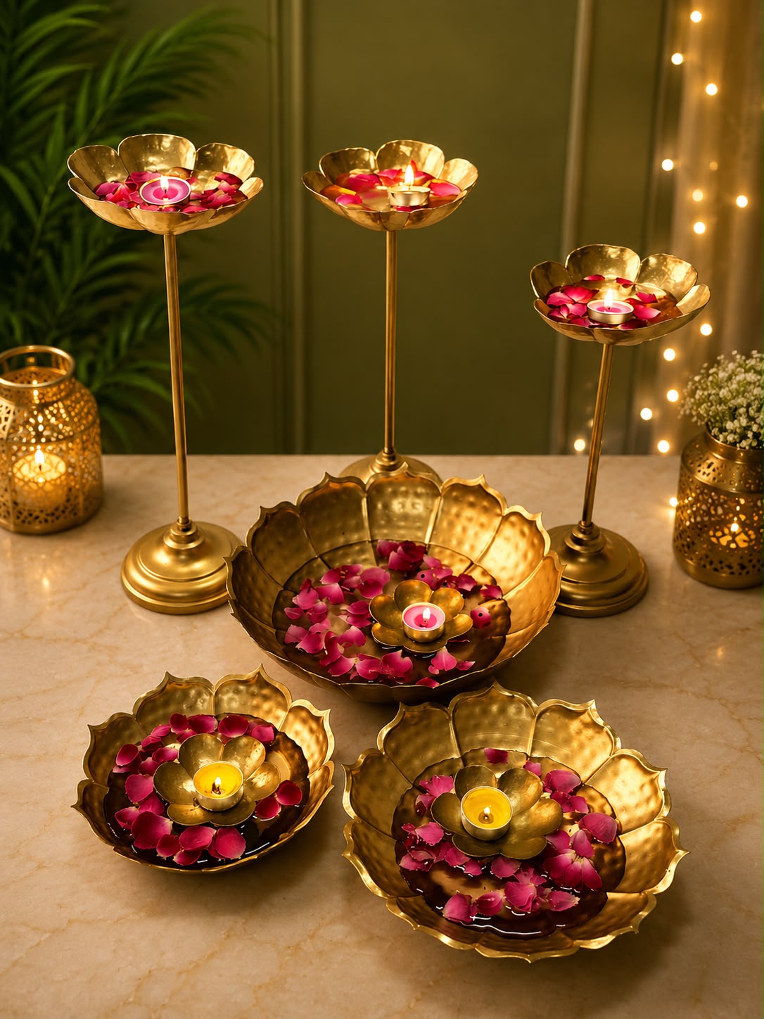 Tashla Urli with Candle Stand and Diya