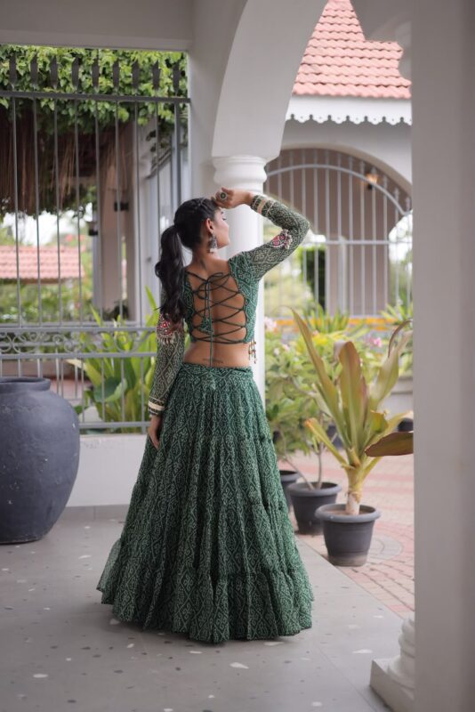 Bandhni Print Lehenga Choli Full Stitched - Image 4